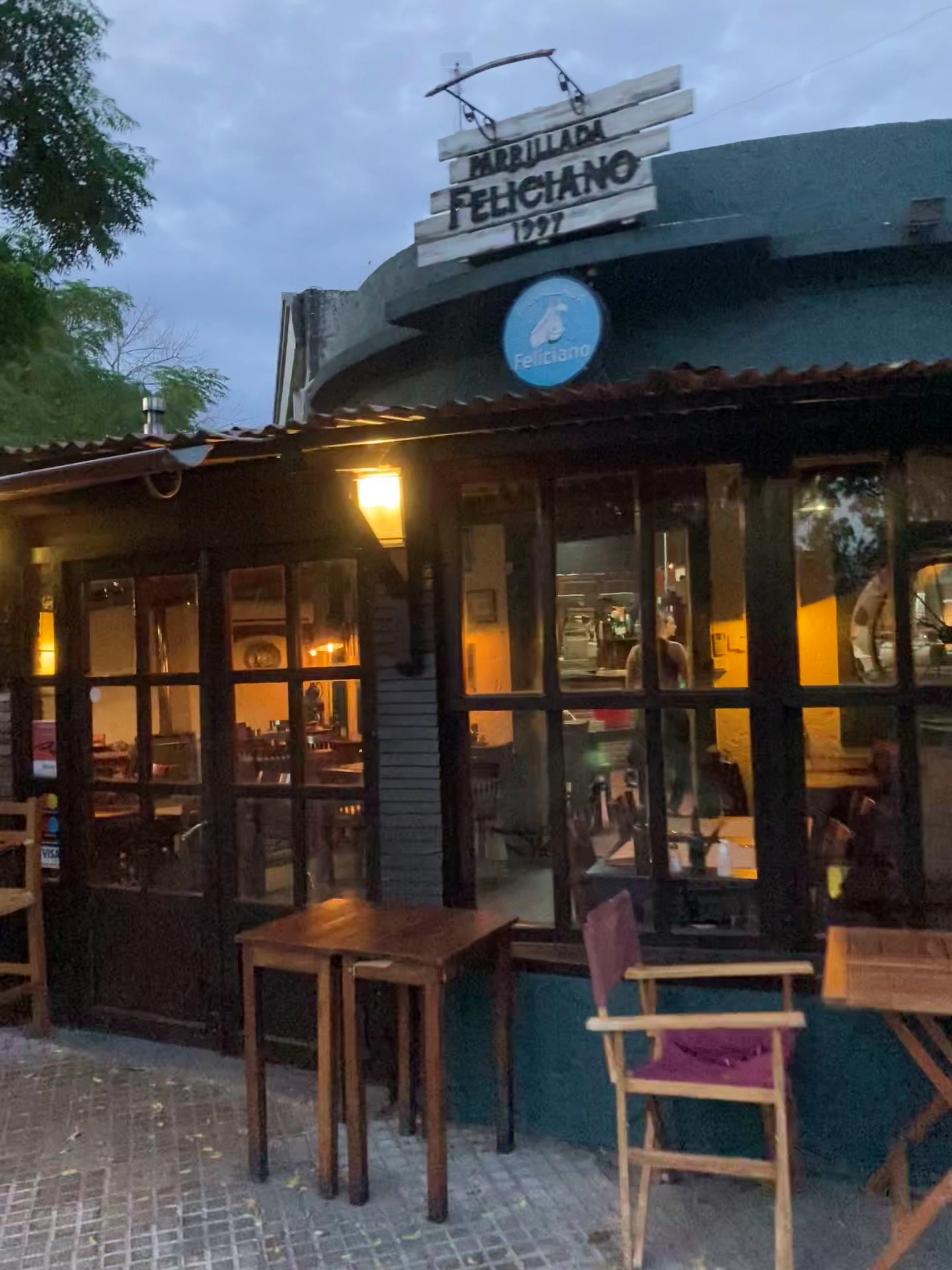 Feliciano de noche